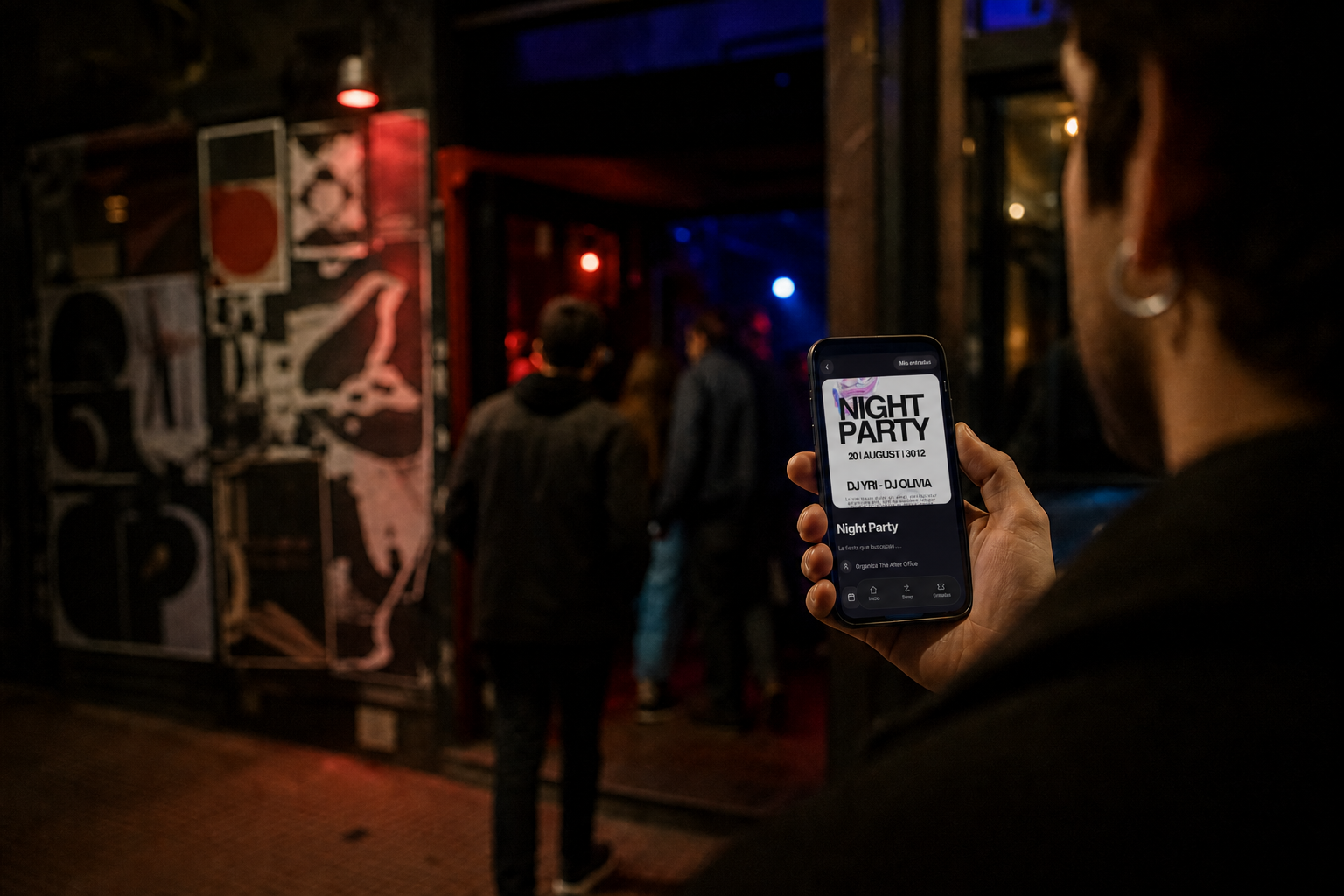 Página de un evento de Tuna abierta en un teléfono frente al venue